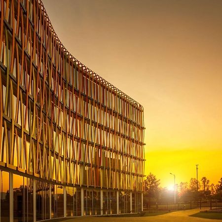 Radisson Blu Hotel & Convention Centre Kigali Exterior photo The new building of the University of Novi Sad