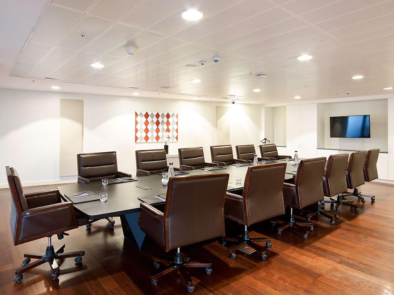 Radisson Blu Hotel & Convention Centre Kigali Exterior photo Boardroom at the London office