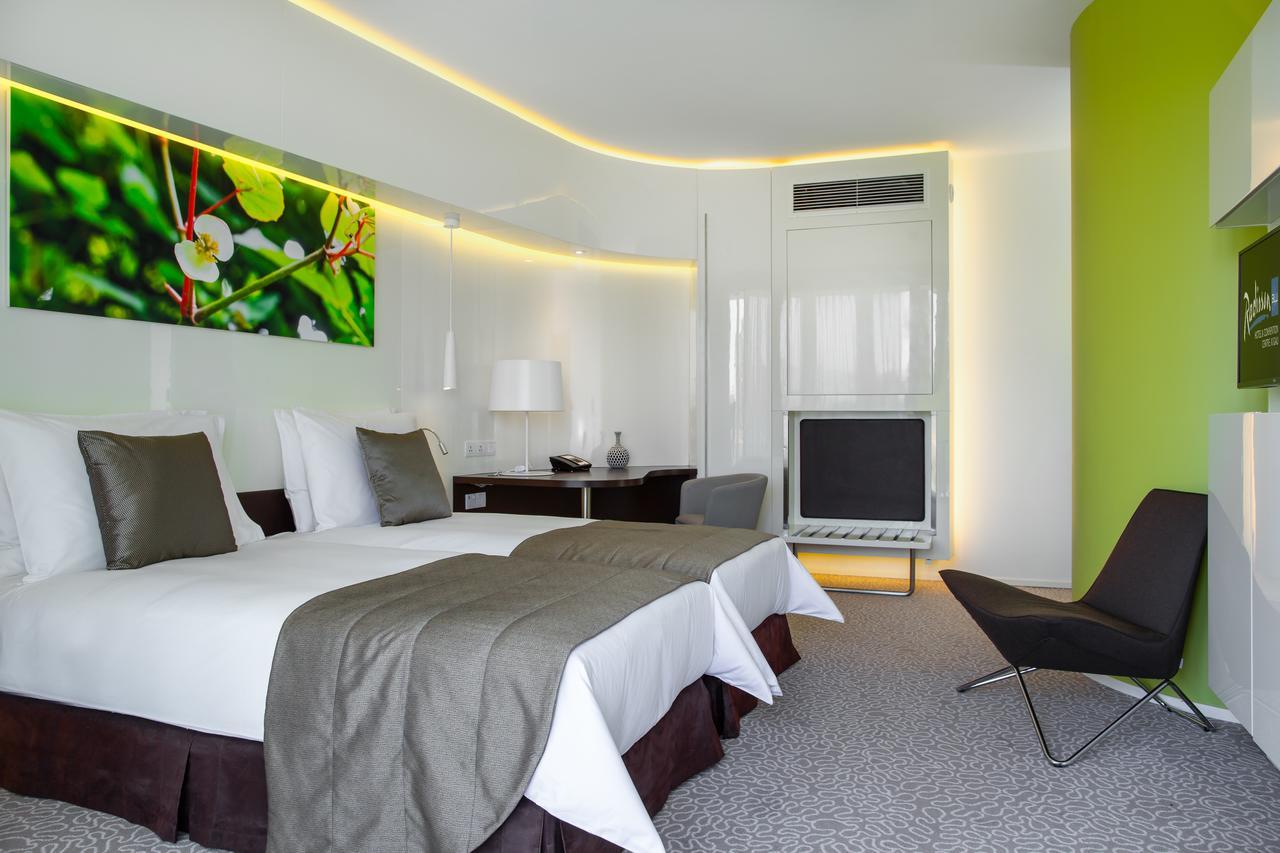 Radisson Blu Hotel & Convention Centre Kigali Exterior photo A room at the hotel