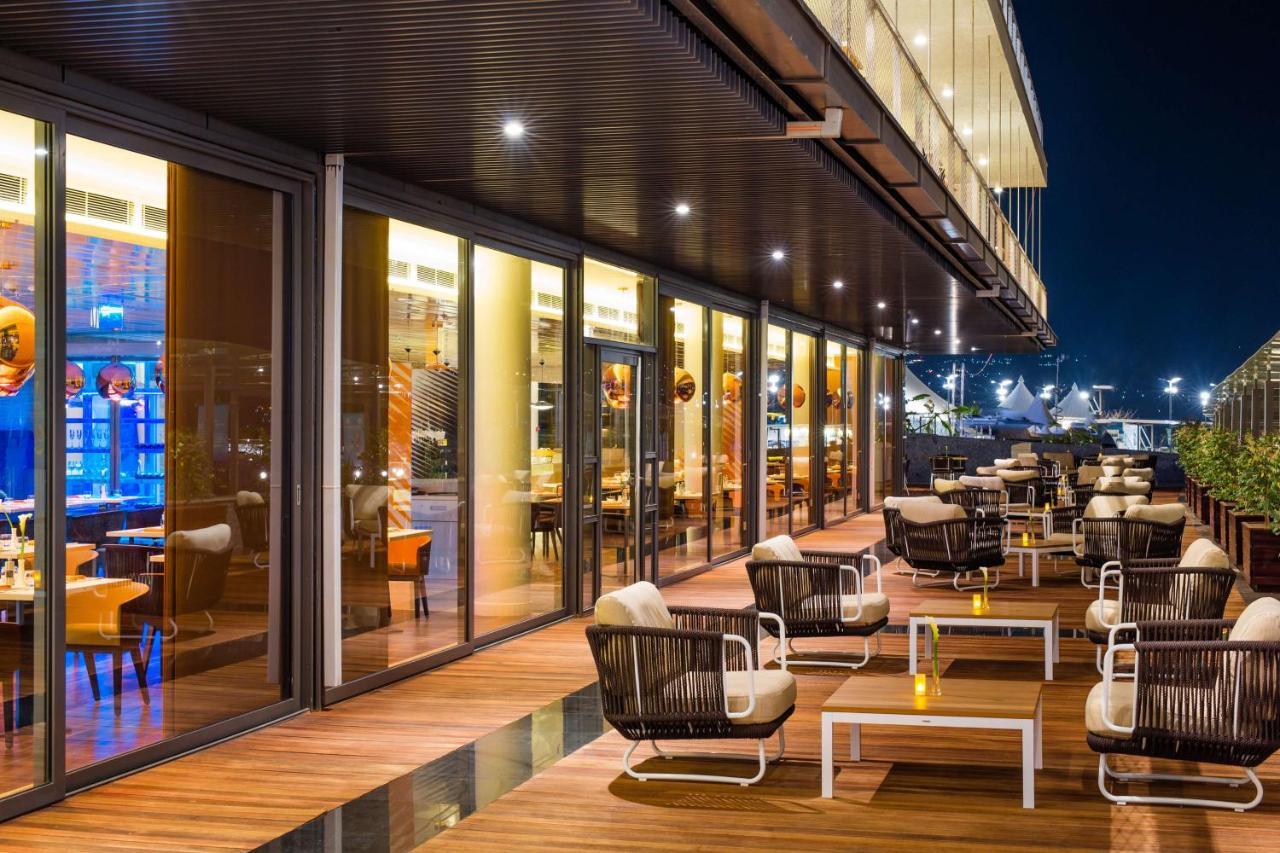 Radisson Blu Hotel & Convention Centre Kigali Exterior photo The Deck